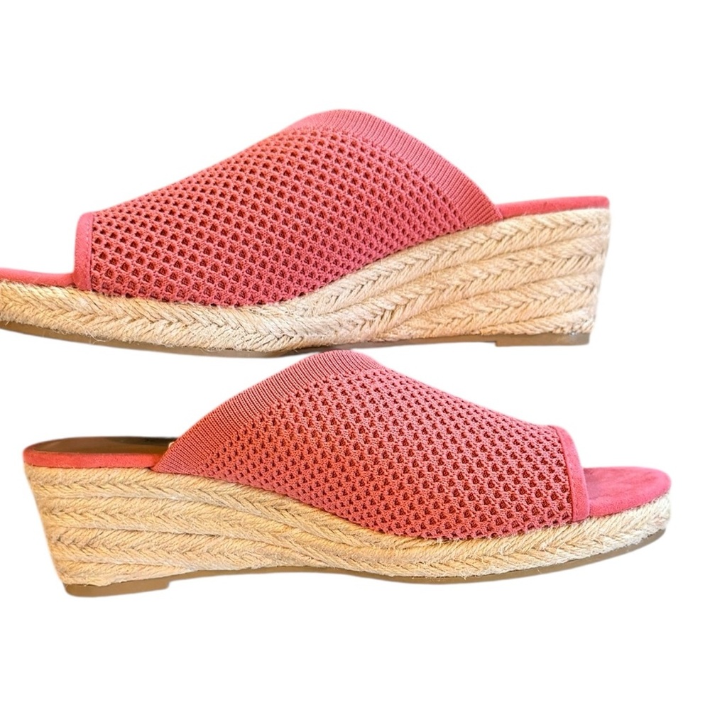 Me Too Vita Women's Coral Pink Wedge Sandals Mule Slide Woven Rattan Size 8 38